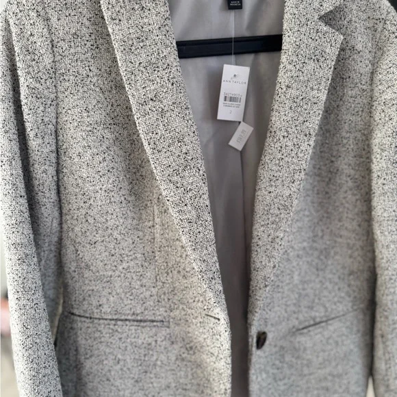 Ann Taylor Blazer - Picture 3 of 15